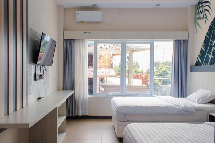 azana best hotel batu