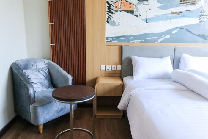 azana best hotel batu
