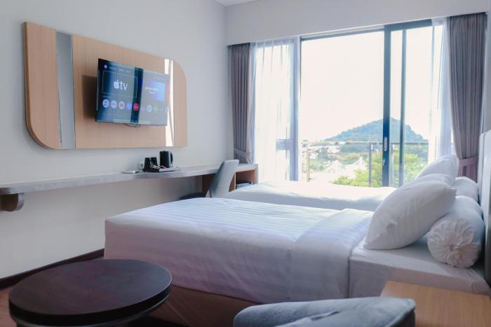 azana best hotel batu
