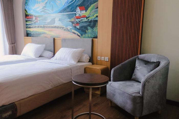 azana best hotel batu