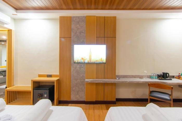 azana best hotel batu