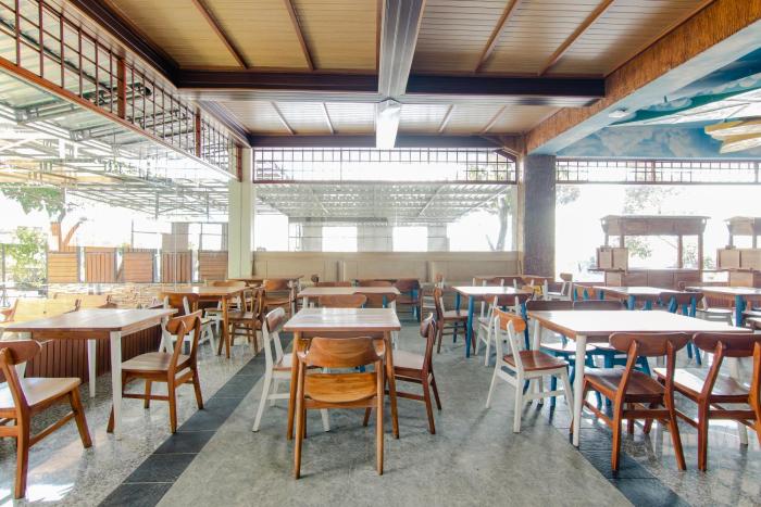 azana best hotel batu