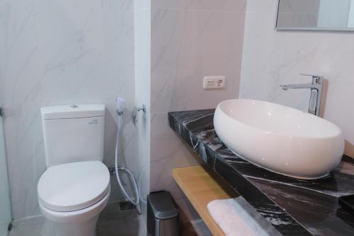 azana best hotel batu