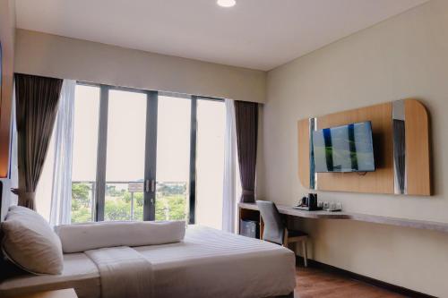 azana best hotel batu