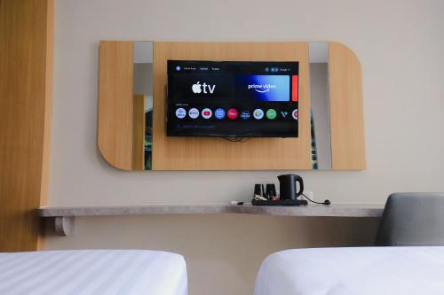 azana best hotel batu