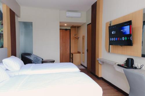 azana best hotel batu