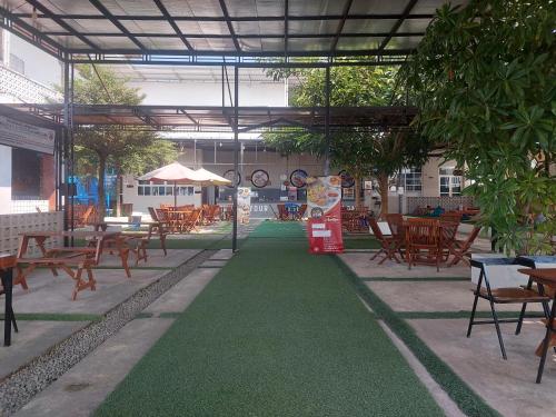 azana best hotel batu
