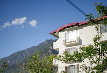 the radiant resort manali
