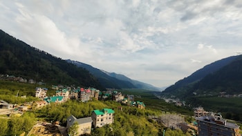 the radiant resort manali