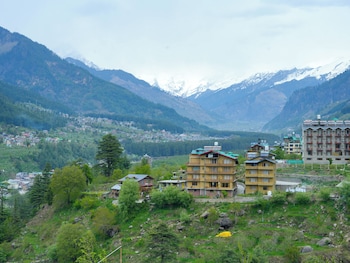 the radiant resort manali