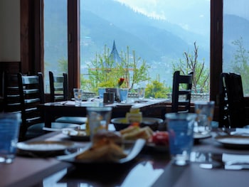 the radiant resort manali