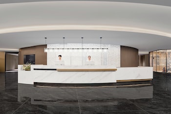 Echic Mercure International Hotel Guangzhou Beijing Road Pedestrian Street Flagship Branch - Free Deliver Service To Guangzhou Baiyun International Airport & Free Deliver Service To Canton Fair Complex During Canton Fair Period,,3 star