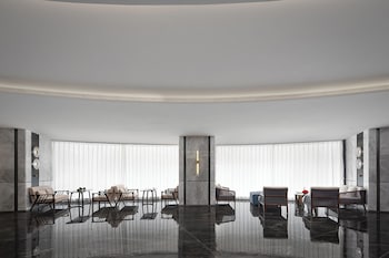Echic Mercure International Hotel Guangzhou Beijing Road Pedestrian Street Flagship Branch - Free Deliver Service To Guangzhou Baiyun International Airport & Free Deliver Service To Canton Fair Complex During Canton Fair Period,,3 star