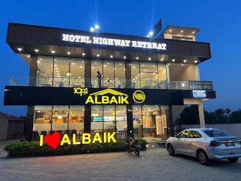 hotel highway retreat
