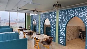 hotel highway retreat