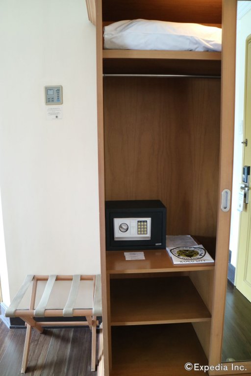 the grand dame hotel