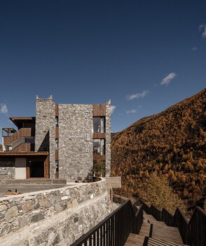 ruoshui mountain retreat holiday inn
