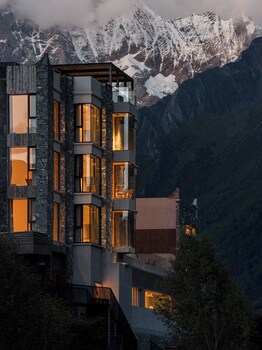 ruoshui mountain retreat holiday inn