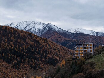 ruoshui mountain retreat holiday inn