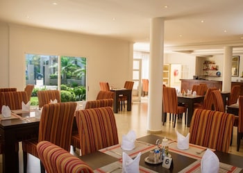 Rosewood By Amaryllis,,3 star
