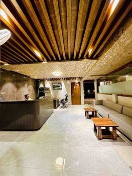 Dreamz Inn & Suite,,3 star