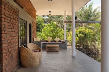 wild edge panama kumana safari lodge