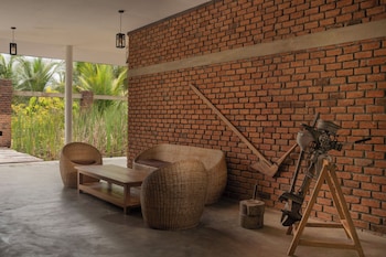 wild edge panama kumana safari lodge
