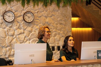 Village Rio Hotel,,3 star