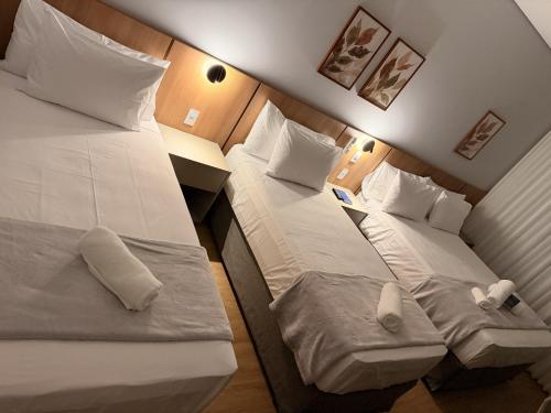 village rio hotel