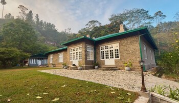 watawala tea plantation bungalow