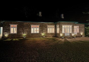 watawala tea plantation bungalow