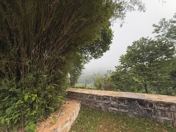 watawala tea plantation bungalow