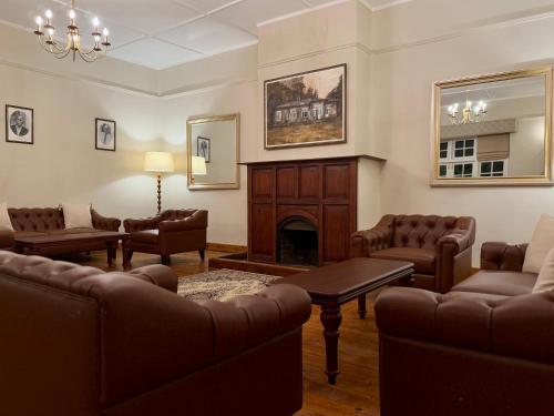 watawala tea plantation bungalow