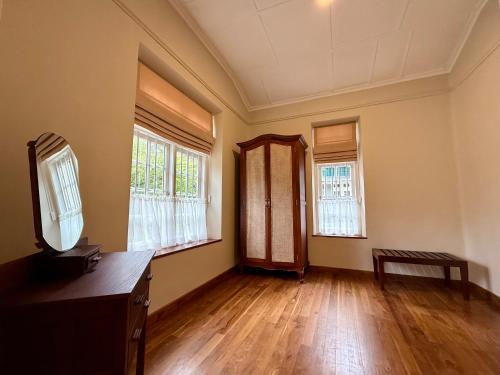 watawala tea plantation bungalow
