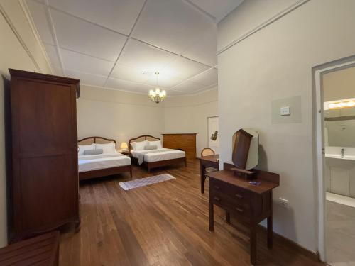 watawala tea plantation bungalow
