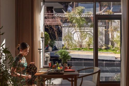 chinese style garden resort hotel