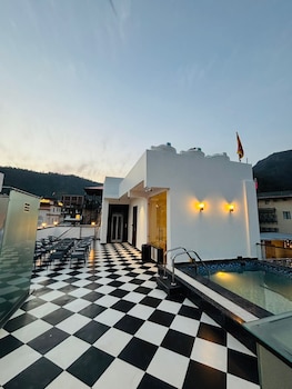 hotel hrishikesh high tapovan 2 0
