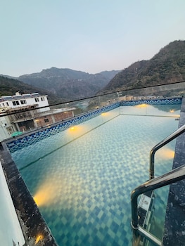 hotel hrishikesh high tapovan 2 0