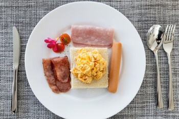 anthiya seaview villa hotel phuket