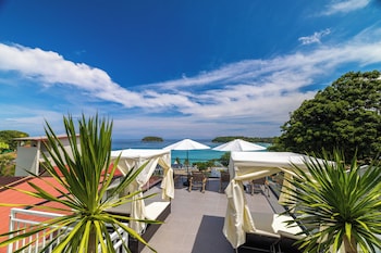 anthiya seaview villa hotel phuket