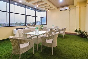 treebo babu shivaansh residency