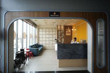 Hotel Highway Queen,,3 star