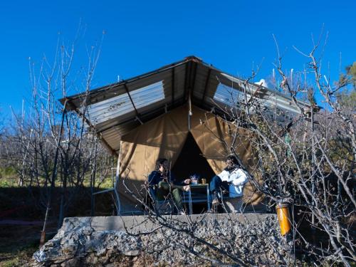 nomad eco retreat