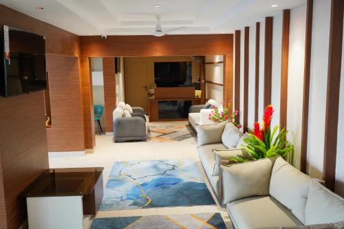 vi grand inn