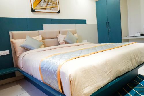 vi grand inn