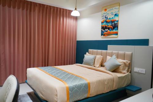 vi grand inn