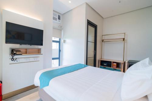 abc plus hotel and homes