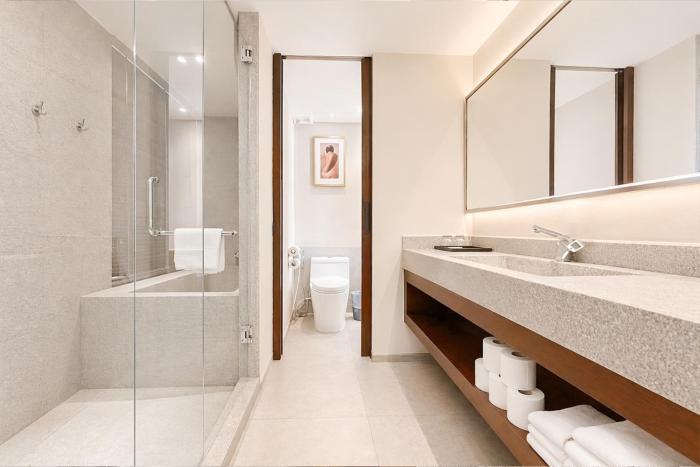 clover hotel phnom penh