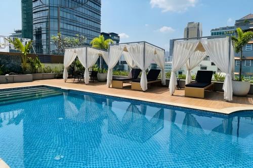 clover hotel phnom penh