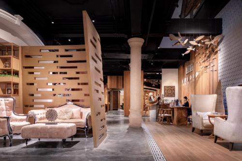 clover hotel phnom penh